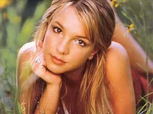 Britney Spears- Toxic [Instrumental]