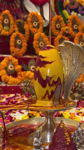 kumkum chandan se aaj mahadev ka vises abhi sek#trendig#india#sots#har har mahadev#subscribe#chenal#