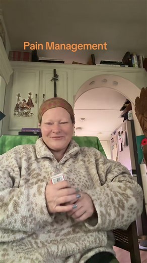 What do you do for pain management other than medication?? I take baclofen and zanaflex for my muscle spasms but that doesn’t 💯 work so…. I chew chewing gum.i have 5 different types I’m going to do a little series on😂😂 Please share what helps you✌️🧡😊 #ms #msawareness #alternative #painmeds #chewinggum