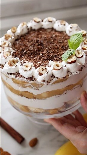 Prajitura cu banane, caramel si biscuiti - Fara coacere (Reteta in descriere)