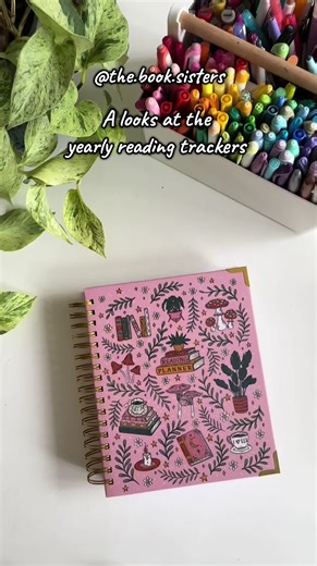 So many different ways to track your reading for the year! Our favorite highlighters to use to add some color on these pages are Zebra mildliners! #bookjournal #readingjournal #booktokrecs #readinggoals #readingchallenge