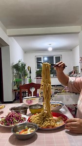 393K views · 5.1K reactions | 哨子面就喜歡吃老婆做的pdd#拼多多是懂省錢的#多多寶藏店 #拒絕浪費光盤行動 | SprengleRowie | Facebook