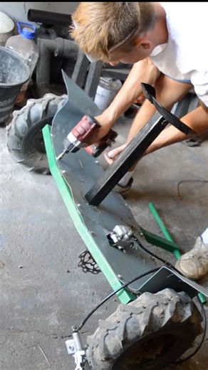 Homemade 200cc Go Kart WHEELBARROW 1 | DIY & Crafts