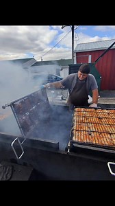 Fresh off the grill! Amish-style BBQ chicken at the Lancaster farmers market 🤤 #amish #lancasterpa #amishcountry #farmmarket #farmfresh #amishmade #farm #lancaster | Laura in Amish Country