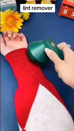 This Lint Remover Works Like Magic – Clothes Look Brand New!"