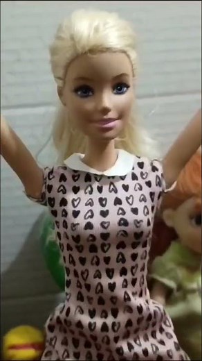Frozen Elsa and Anna Toddlers Barbie Gym Class #frozen #barbie