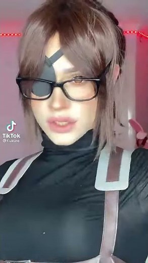 Hanji Zoe cosplay