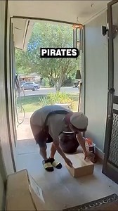 Caught on Camera! Thief Tricks With a Fake Delivery Box | Totally Exposed