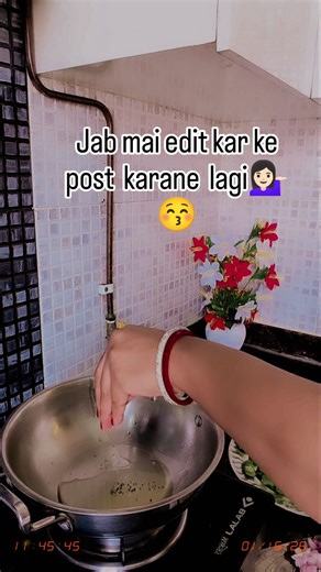 Rashmi on Instagram: "Whyyyyyyyy Instagram.....???? Ye algorithm kya hai bhai kya hai koi bata do....🫠 My first vlog episode 1..... 😁💫 #instagram #viralreeĺs #algorithms #relatable #reelkarofeelkaro"