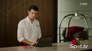 Hotels.com TV Spot, 'UEFA Champions League'