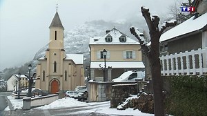 La neige recouvre la commune de Gerde