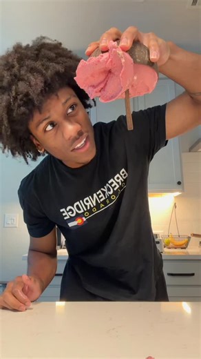 kaden on Instagram: "sensational thicc smoothie 🙂‍↕️ • • • Ingredients: 1/2 cup frozen strawberries 3/4 cup frozen mango 1/2 cup frozen dragon fruit 1 scoop protein powder 1/4 cup oatmeal 1/2 tsp chia seeds 1//2 cup almond milk 5 ice cubes • • • • • • • • • • • #trending #viral #instagram #explorepage #explore #smoothie #smoothiebowl #recipe #healthy #lifestyle #discovery #reels #smoothieflip #protein #fitness #fit #trendingnow"