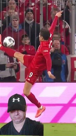 Amazing ⚽️ control 😍🤩