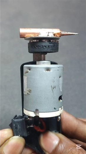 World's First Magnetic Soldering Iron: No Electricity Needed! ⚡️#shorts #experiment #youtubeshorts