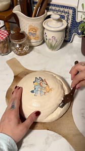 Here is the full tutorial on how to apply the wafer paper onto bread. Enjoy! . #bluey #sourdough #sourdoughbread #recipe #howto | Nicole Edwards