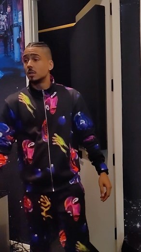 Quincy on Instagram: "If you’re flippin ready for a reel remix... drop a “aye yo!” in the comments! 🎵 I made this with @googlepixel’s new cinematic pan feature! #teampixel #ad #pixel5"