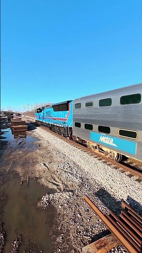 Metra 509 Rips Outbound Through Rondout