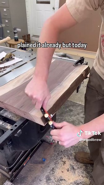 DIY Live Edge Walnut Cutting Board Project