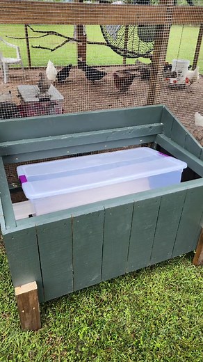 Hopefully this video gives a better look into how we built out feeder! I tried to make a more in depth video but it ended up being too long for Tiktok. So since so many of you have asked for plans, I decided I am going to make a tiktok series. With series, I can post long format videos. This would allow me to go more in depth into the process and explain some of the important details! So if this video doesn't give you all the info you need to build the feeder, don't worry! A series is coming soo