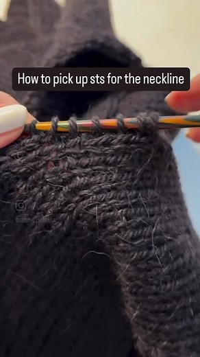 Minna | Continental Knitting Teacher for beginners on Instagram: "This is how you csn pick up stitches for the neckline. Try not to make too big holes. You can always decrease stitches during the first row, if there are too many. #knitting #knittingreels #learningtoknit #knittingteacher #caston #stitches #neckline #necklinestyling #forbeginners #trythis #pattern"