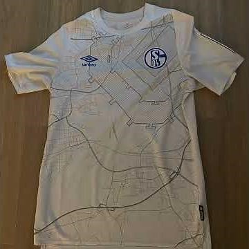 Trikotsponsor Flock Gazprom Beflockung von Fussballshirt entfernen
