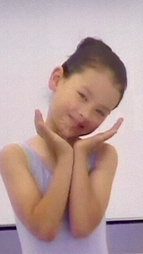 chloe on Instagram: "lil ballerina chloe 🩰"