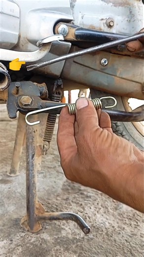 side stand spring fitting #shortsvideo #viral video #viral shorts #mechaniclife