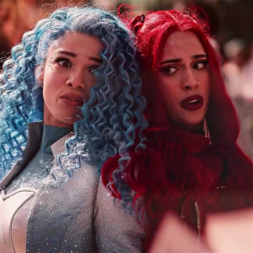 and pink is in on all the fun 😝 || perfect princess 😻 #descendats5 #descendants #descendantsedit #kyliecantrall #maliabaker [@Kylie Cantrall @Malia:) @Liamani]@liamanisegurawickedwonderland, descendantswickedwonderlandedit, descendants5edit, kyliecantralledit, maliabakeredit, perfectprincessedit, nepobabies