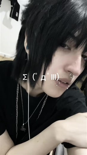 Emo Hairstyle Ideas for Boys: Transform Your Look