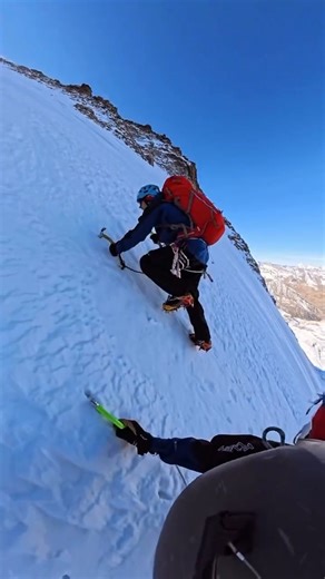 New Snow Fall in Kashmir Montain #viralreels #virakshorts #kashmirvalley #kashmirtourism #snowfall