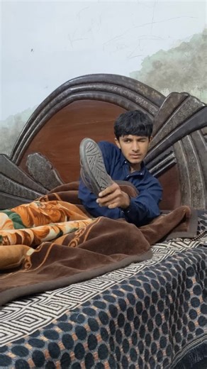 kash Light 🚨 uth kar band kar leta 😓😖😣😁#viral_video #unfreezemyaccount #fypシ゚viraltiktok #foryoupage❤️❤️ #fypシ゚viral🖤tiktok