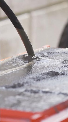 Praktikant lernt Beton-Bausteine selbst gießen #giantg2700hd Part 4