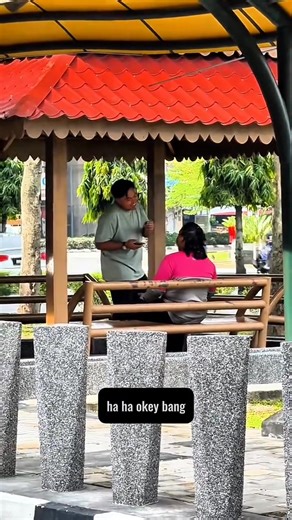 Sekali opera dia bagi. Mmg betul la org lelaki mudah terhibur kan. Part 2 di komen | Rosak