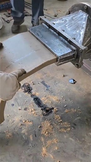 Hydraulic Curved Brick Maker in Action #brickmaker #industry #shorts