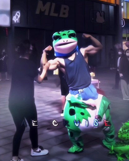 Muscle Frog Guy - Aesthetic Gymedits and Bodybuilder Memes