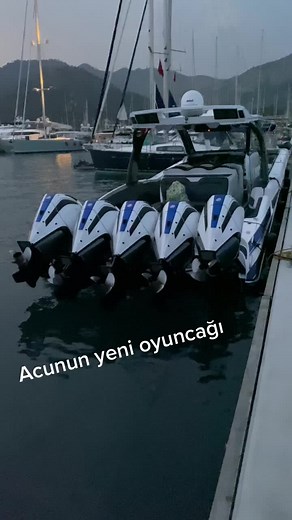 Luxury Yachts at the Marina: A Stunning Showcase