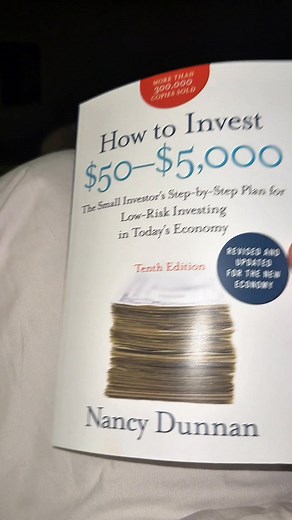 Complete Beginner's Guide To Investing For All Ages! Every home needs this book  #investingexplained #investingforbeginners #financialfreedom #investsmart #financialliteracy | Mrs. Goal Chaser2 | Facebook