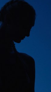 Experience the future of muscle therapy with Hyperice's Venom 2 Back, a revolutionary range combining the power of heat and vibration to provide unrivaled relief and recovery for muscle soreness. | Hyperice