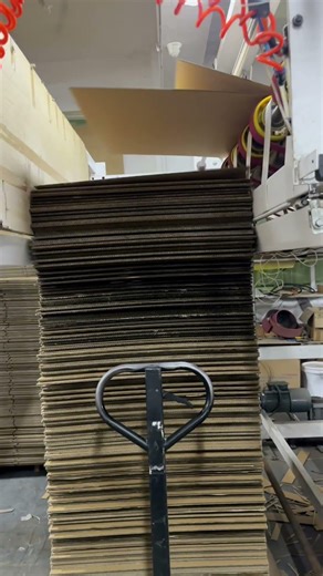 PERFECT Alignment: High-Speed Corrugated Cardboard Stacking 📦