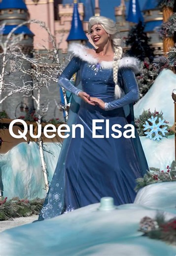Chilly Florida Christmas Parade with Elsa at Disney