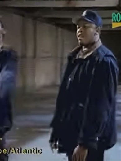 Never diss Eazy-E #eazye #edit #nwa #roblox #oldschool #dahood #oldschoolhiphop