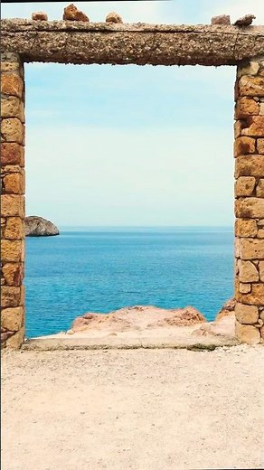 Milos Island Hidden Gems - Sarakiniko to Kleftiko #greece #travelvlog #hidden