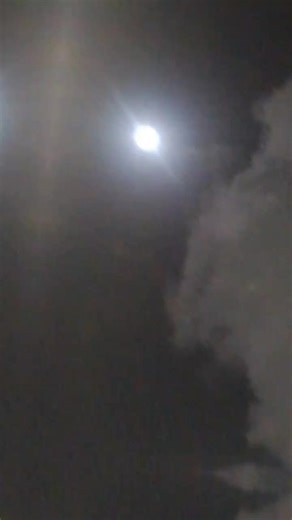 Videos de @yeji2000 (@yfer2000) con “sonido original - 🦋Lorenitha💋24/06/2022🦋💞L😘”