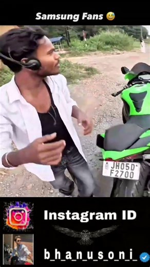 The Bizarre Samsung Phone That Makes Fun Of iPhones