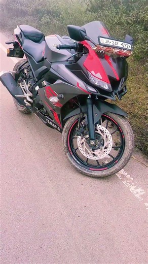 killer look of R15 ! Ready to Race! yes yamaha