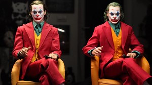 inart杰昆小丑 和 hottoys杰昆小丑（胶发版）对比