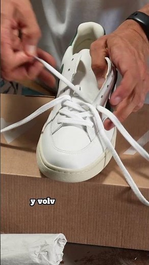 How to lace up sneakers - Quick and easy