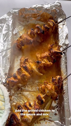 This is a take on a ruby curry I often have at my favourite restaurant and wanted to make a freezable version for Mothers Day! This recipe is so delcious and a great one to get made today and in the freezer ready for Sunday. The marinated chicken and the sauce is separate then added at the end, it makes for a great flavour and texture and perfect served with nann breads. Ingredients, serves 4: Ingredients for the marinated chicken 8 chicken thighs, skinless and boneless 2 tsp garlic puree 1 tsp