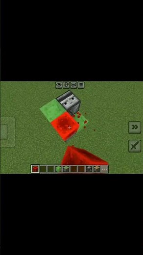 How to build a minecraft flying machine in Bedrock Edition 😮#minecraft#minecraftshorts#Gaming