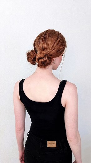 Ryan Terhune on Instagram: "How to do Triss' Merigold's hairstyle in the Witcher series! #tutorial #hairstyles #witcher #thewitcher #witcher3 #triss #trissmerigold #games #gamer #cosplay #hair #hairtutorial #trisscosplay #longhairstyles #doublebuns #spacebuns"